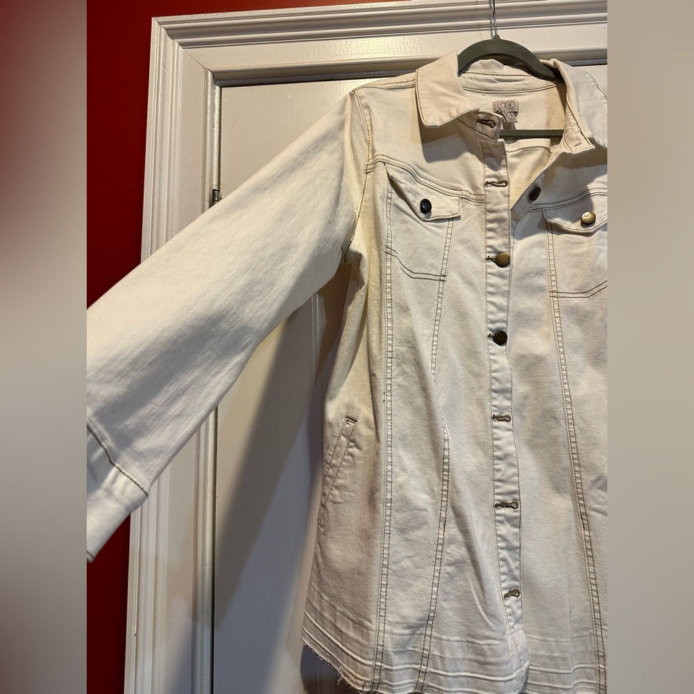 NWOT. LOGO brand. Off white denim jacket. Size 14.